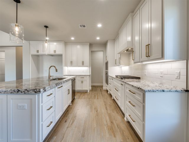 17827 S 48th East Avenue, Bixby, OK 74008