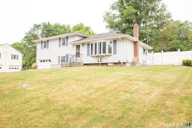 27 Old Colony Road, North Stonington, CT 06359