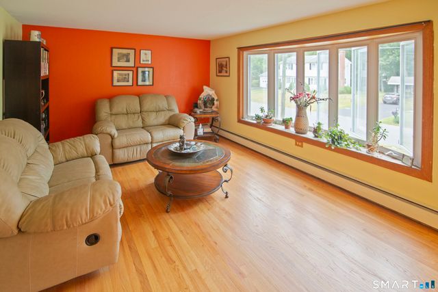 27 Old Colony Road, North Stonington, CT 06359