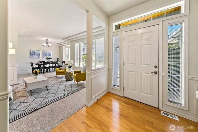 20604 Damson Rd, Lynnwood, WA 98036