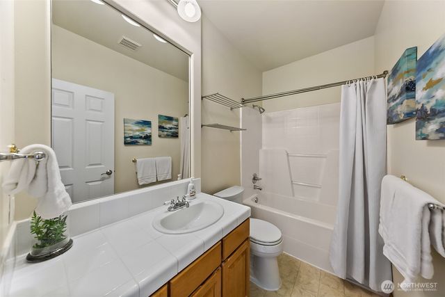 20604 Damson Rd, Lynnwood, WA 98036