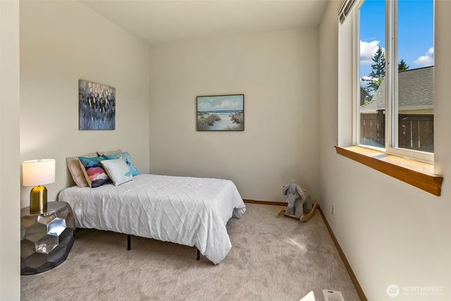 20604 Damson Rd, Lynnwood, WA 98036