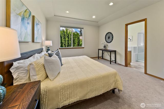 20604 Damson Rd, Lynnwood, WA 98036