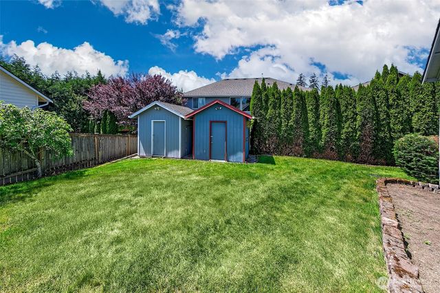 20604 Damson Rd, Lynnwood, WA 98036