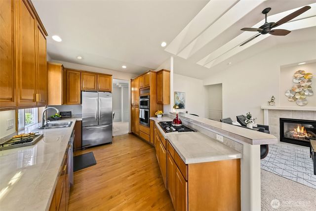 20604 Damson Rd, Lynnwood, WA 98036