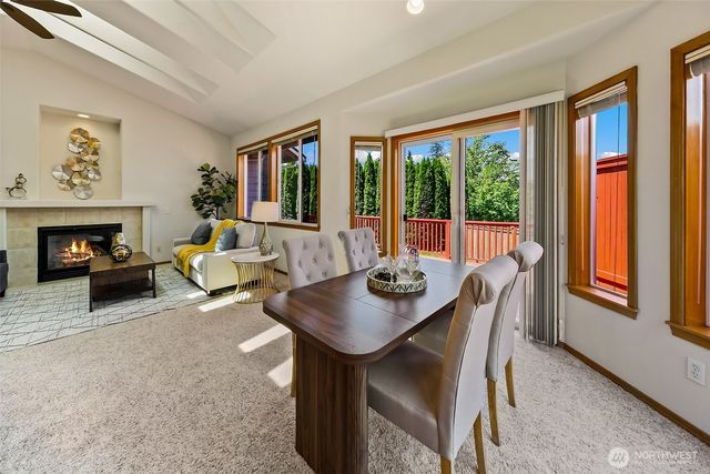 20604 Damson Rd, Lynnwood, WA 98036