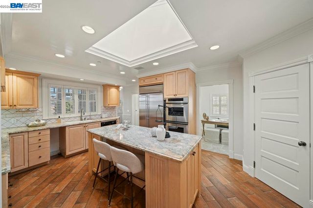 5280 Sheridan Rd, Sunol, CA 94586