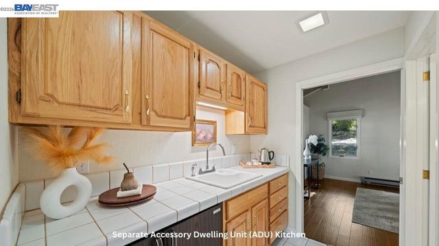 5280 Sheridan Rd, Sunol, CA 94586