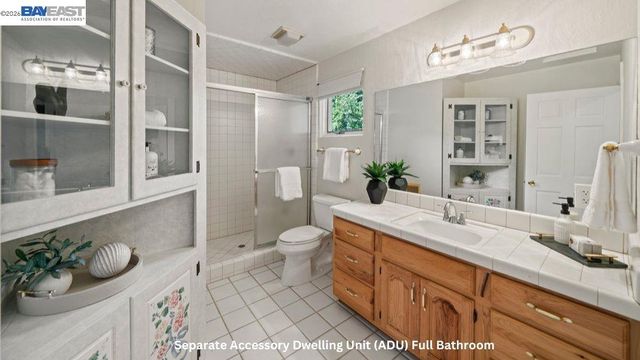 5280 Sheridan Rd, Sunol, CA 94586
