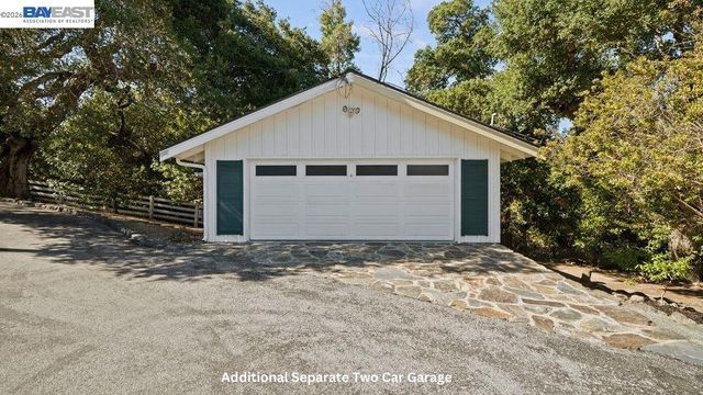 5280 Sheridan Rd, Sunol, CA 94586