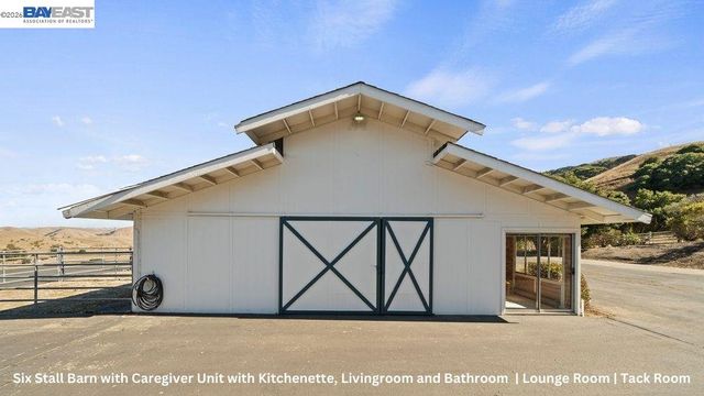 5280 Sheridan Rd, Sunol, CA 94586