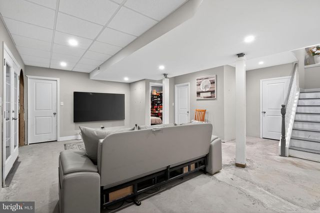 932 BUTLER DR, Williamstown, NJ 08094