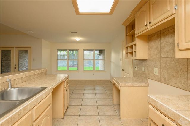 313 Royal Street, Edinburg, TX 78539