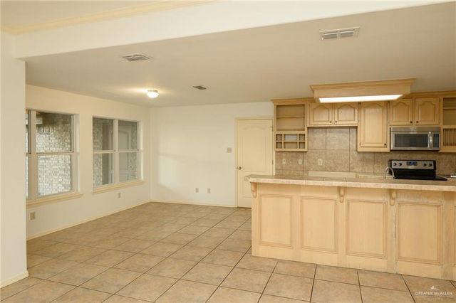 313 Royal Street, Edinburg, TX 78539