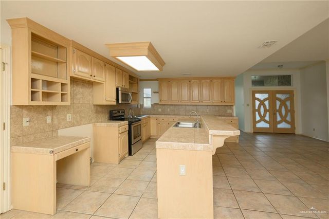 313 Royal Street, Edinburg, TX 78539