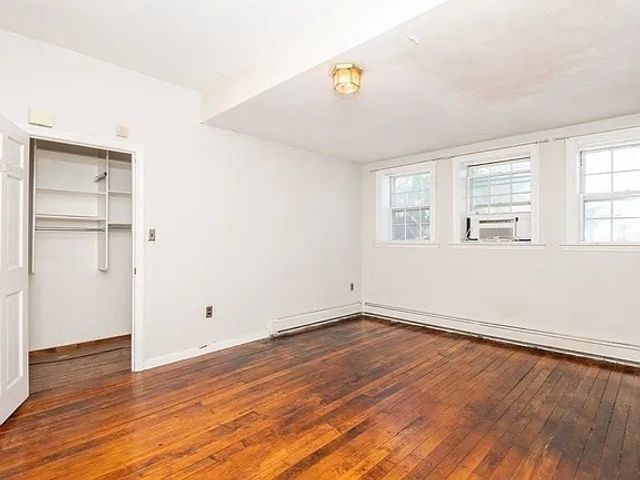 96 Derby Street 1, Salem, MA 01970