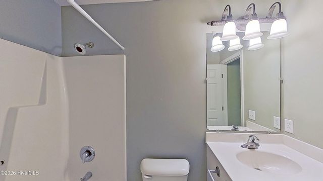 627 Tabor Lane, Wilmington, NC 28405