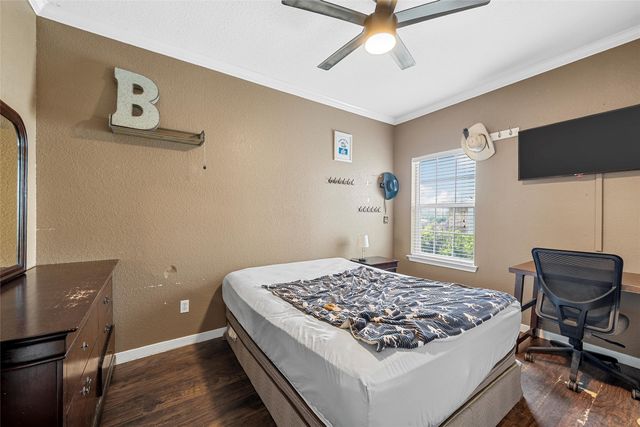 209 Keswick Drive, Hewitt, TX 76643