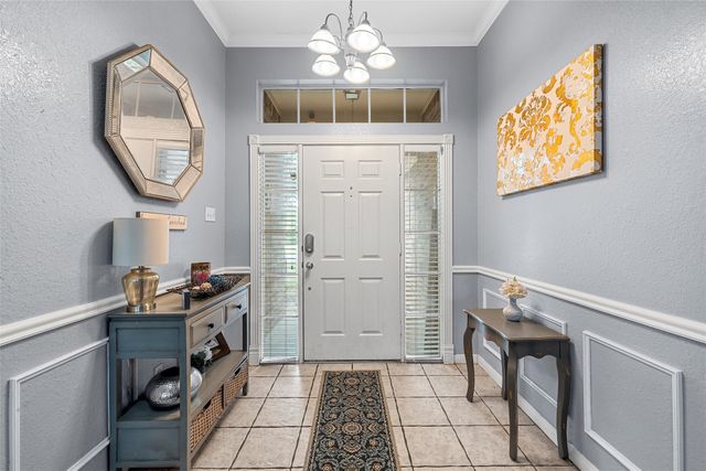 209 Keswick Drive, Hewitt, TX 76643
