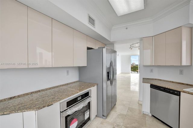 3370 Hidden Bay Drive 1208, Aventura, FL 33180