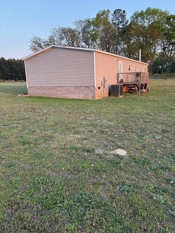 7900 81 SOUTH Highway, Starr, SC 29684