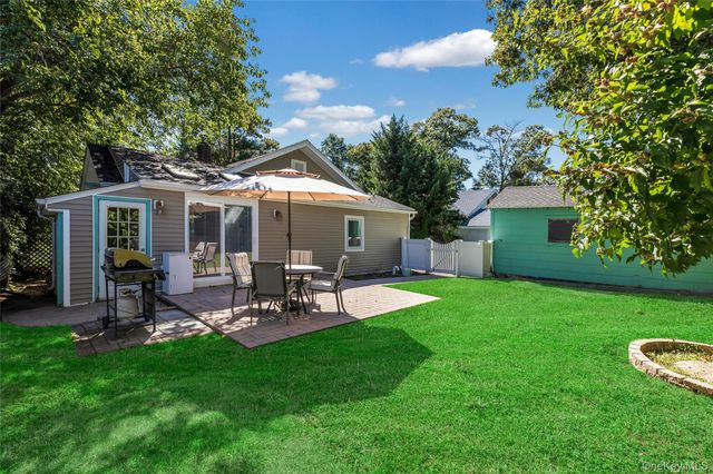 3 School Street, Lake Ronkonkoma, NY 11779