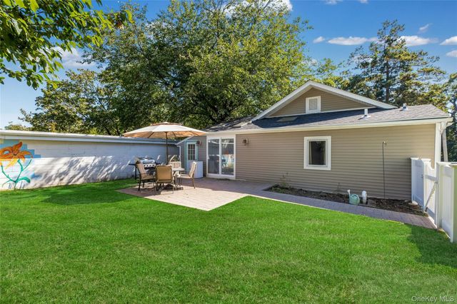 3 School Street, Lake Ronkonkoma, NY 11779