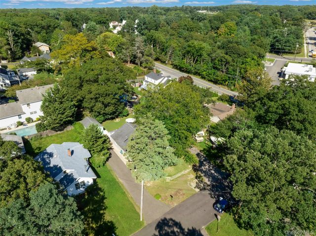 3 School Street, Lake Ronkonkoma, NY 11779