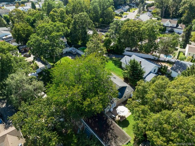 3 School Street, Lake Ronkonkoma, NY 11779