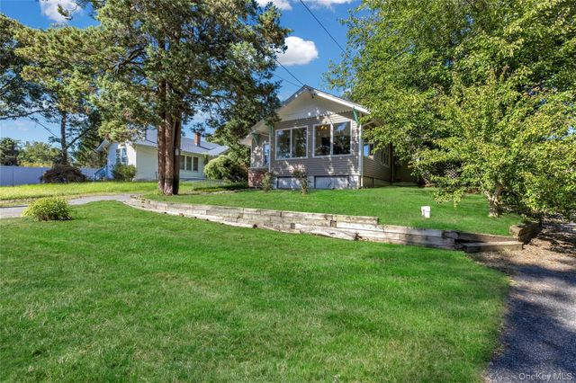 3 School Street, Lake Ronkonkoma, NY 11779