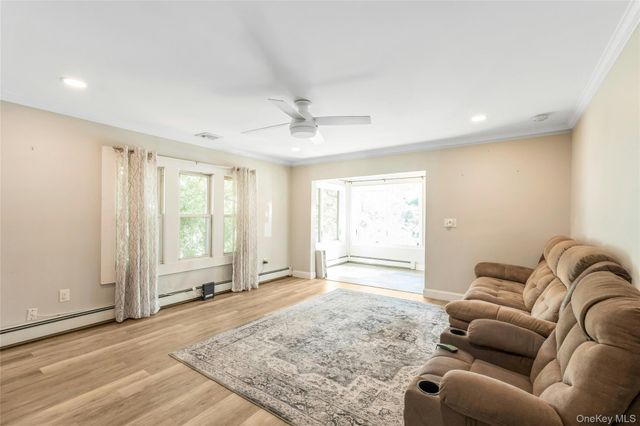 3 School Street, Lake Ronkonkoma, NY 11779