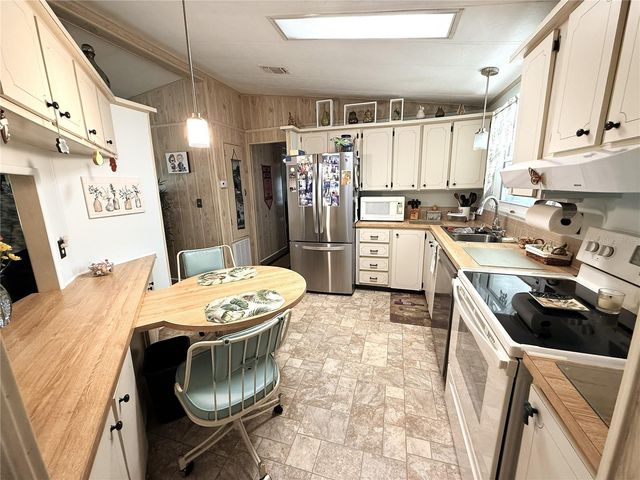 4418 BRAVE LANE, St Cloud, FL 34772