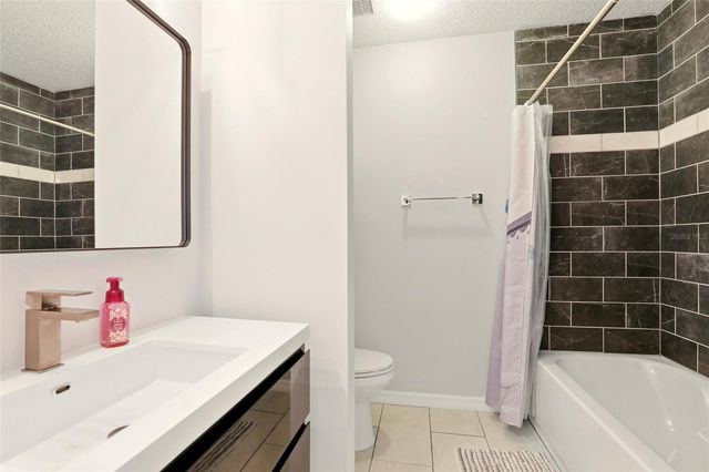 336 GULF BREEZE BOULEVARD, Venice, FL 34293