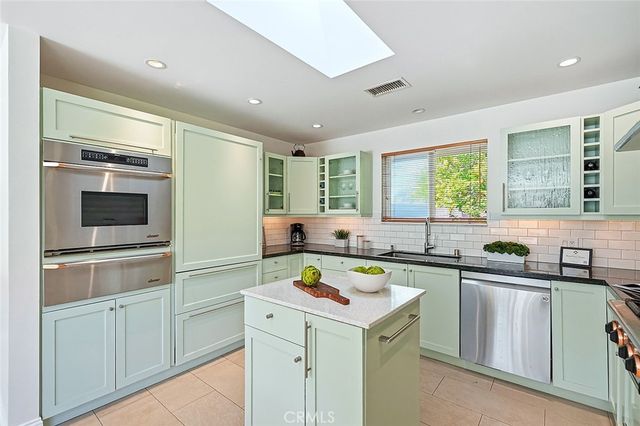 6152 E Rosebay Street, Long Beach, CA 90808