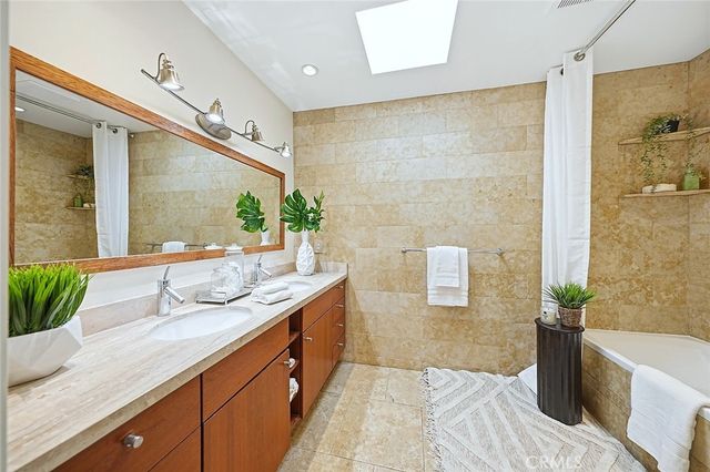 6152 E Rosebay Street, Long Beach, CA 90808