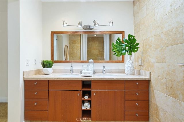 6152 E Rosebay Street, Long Beach, CA 90808