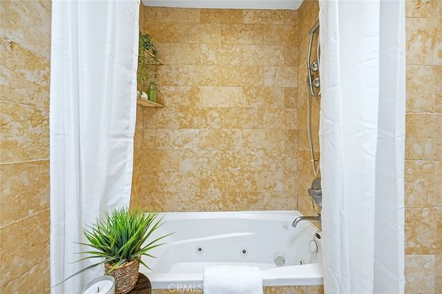 6152 E Rosebay Street, Long Beach, CA 90808