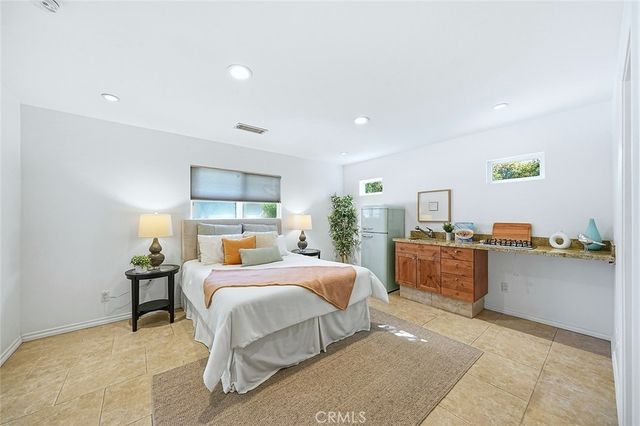 6152 E Rosebay Street, Long Beach, CA 90808