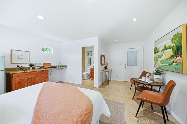 6152 E Rosebay Street, Long Beach, CA 90808