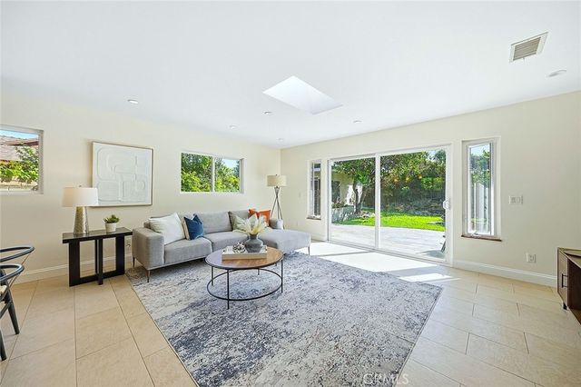 6152 E Rosebay Street, Long Beach, CA 90808