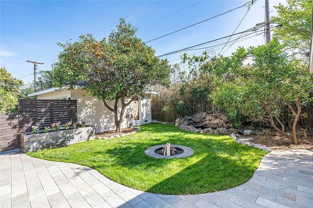 6152 E Rosebay Street, Long Beach, CA 90808