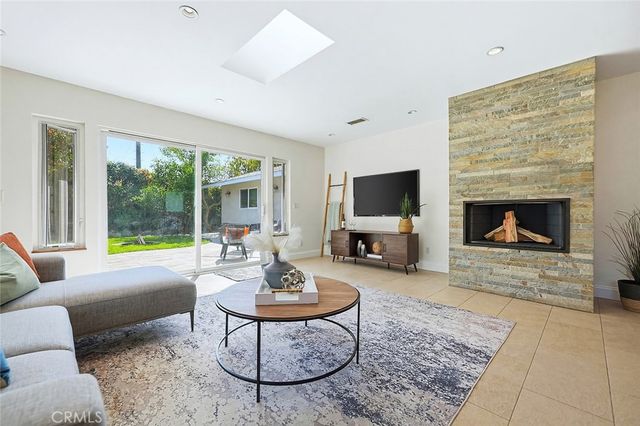 6152 E Rosebay Street, Long Beach, CA 90808