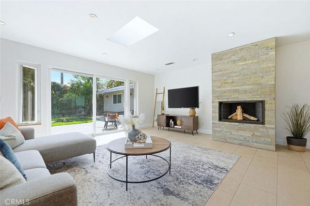 6152 E Rosebay Street, Long Beach, CA 90808