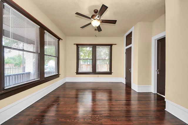 1211 Bingham Street, Houston, TX 77007