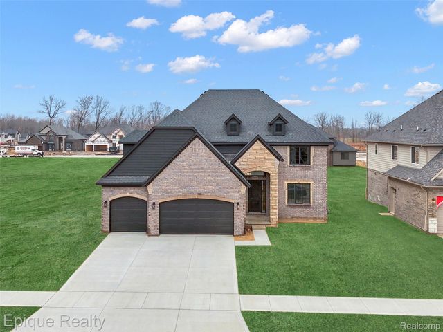50605 Mistwood Drive, Macomb Township, MI 48042