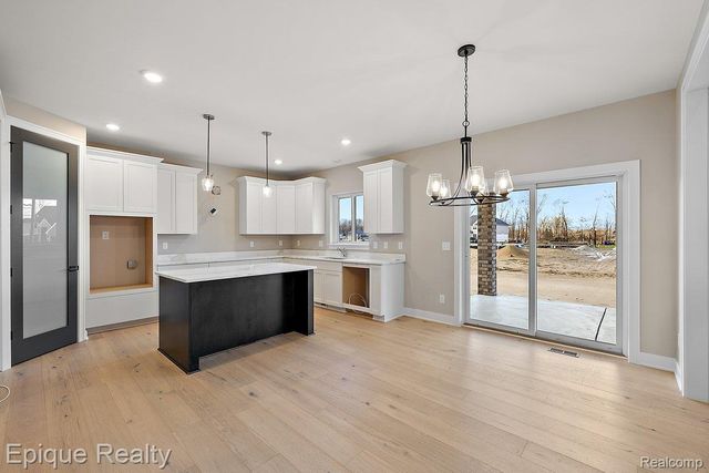 50605 Mistwood Drive, Macomb Township, MI 48042