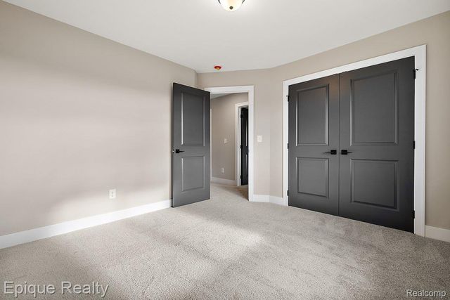 50605 Mistwood Drive, Macomb Township, MI 48042