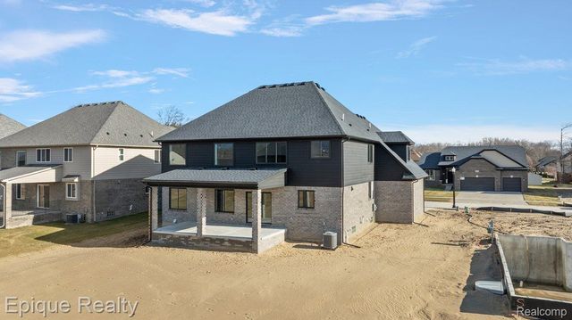 50605 Mistwood Drive, Macomb Township, MI 48042