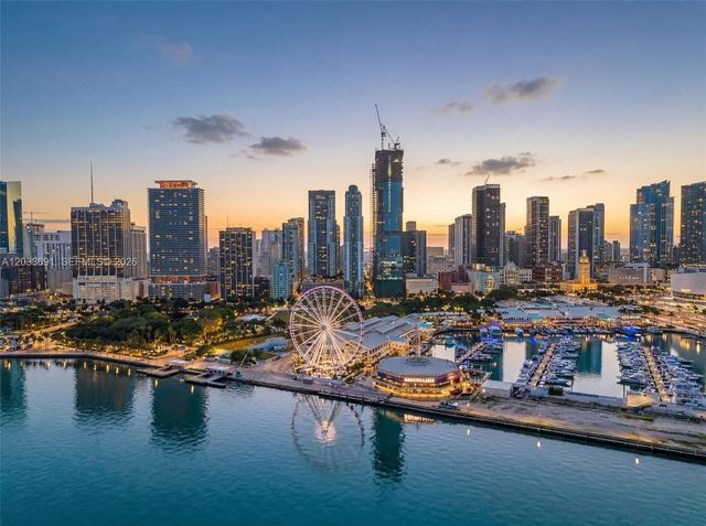 244 Biscayne Boulevard 3702, Miami, FL 33132
