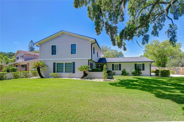 11912 RIVERHILLS DRIVE, Tampa, FL 33617